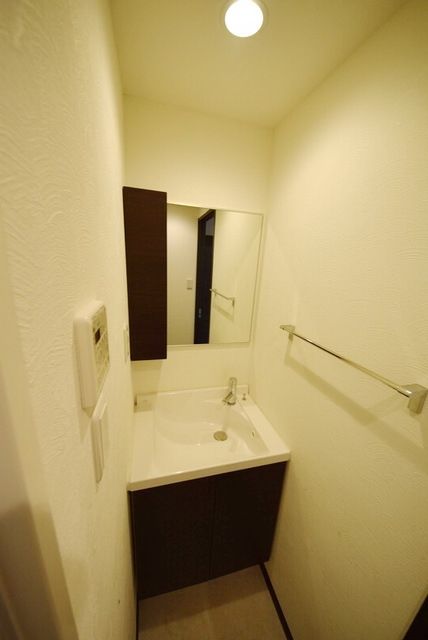 洗面設備　お部屋探しは株式会社　タウンハウジング　までお気軽にお問合…