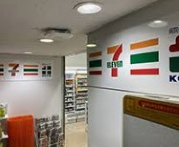 コンビニ　セブンイレブンKOYO東邦大学大森病院店（コンビニ）まで352m
