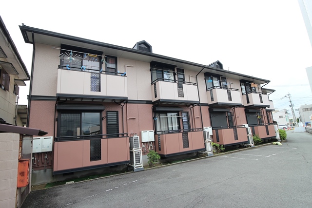 建物外観　外観は落ち着いています