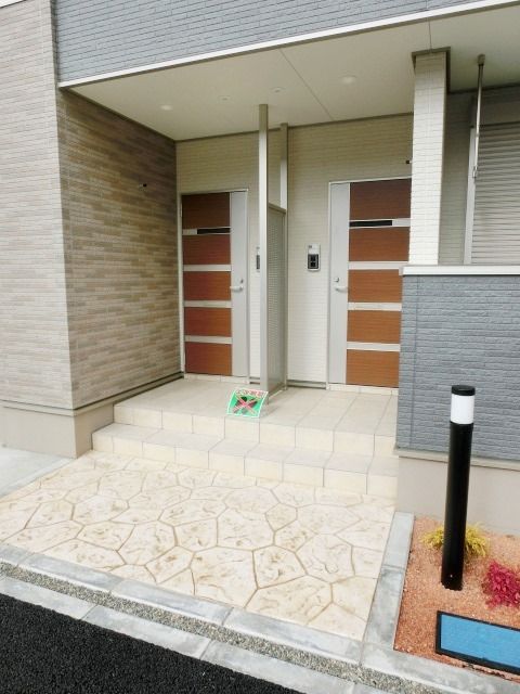 エントランス　お洒落なエントランス風景です
