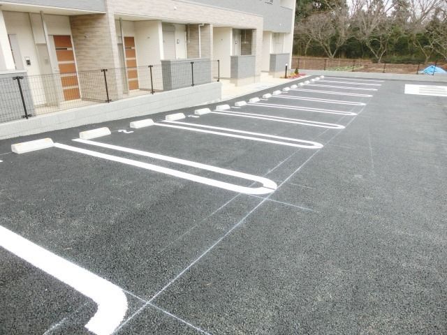 駐車場　敷地内駐車場あります