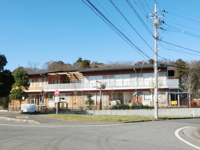 幼稚園・保育園　ゆうゆう保育園（幼稚園・保育園）まで730m
