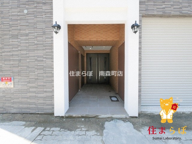エントランス　共用部の印象も大切に