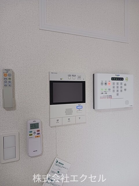 セキュリティ　モニター付きインターホンです。