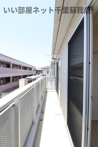 バルコニー　洗濯物もよく乾きそうな、陽当たり良好なバルコニーです！