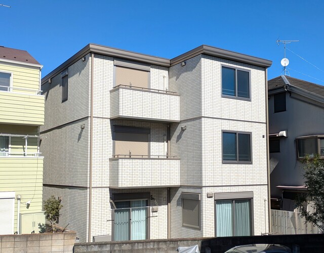 建物外観　１フロア１住戸♪