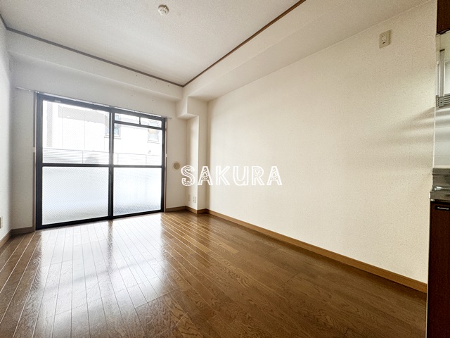 居室・リビング　開放感のあるゆったりとしたお部屋です♪