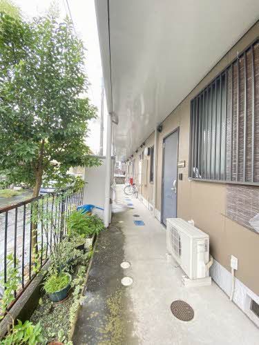 建物外観　１階共用部