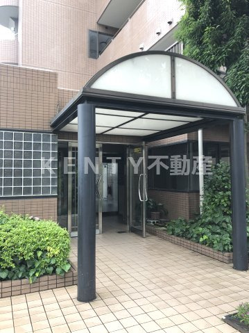 エントランス　清潔なエントランスです