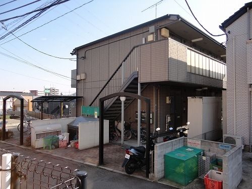 建物外観　★駅近できれいな建物です★
