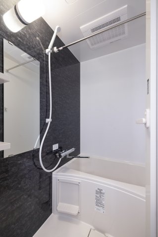 バス・シャワールーム　※写真は同タイプ住戸です。