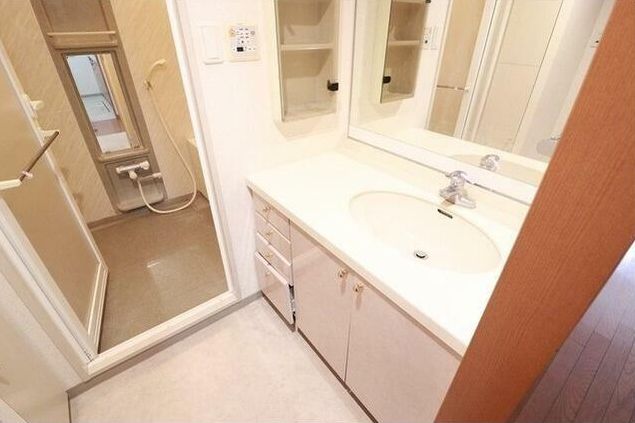 洗面設備　同物件・別タイプのお部屋になります。（参考写真）