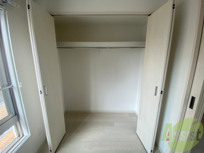 収納　寝室の収納です。部屋がすっきり片付きます。