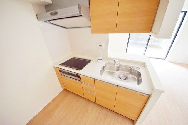 キッチン　★ゆったりシンクのＩＨ型システムキッチン★