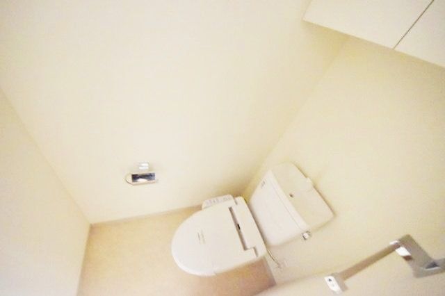 トイレ　★上部棚付のウォッシュレットお手洗い★