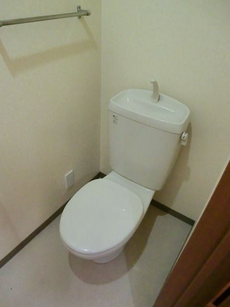 トイレ　トイレ