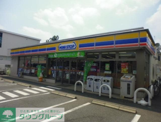 コンビニ　ミニストップ上石神井2丁目店（コンビニ）まで784m