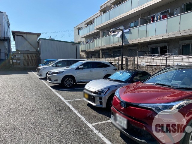 駐車場　敷地内駐車場