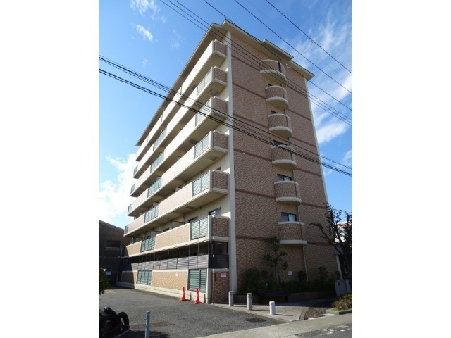 建物外観　エレベーター付き♪