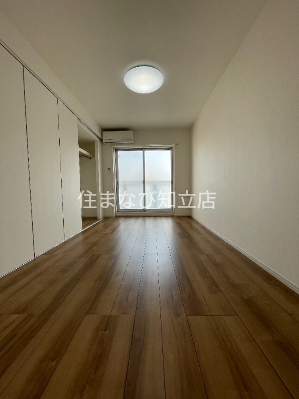 居室・リビング　同型別部屋写真