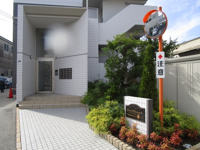 エントランス　エントランス