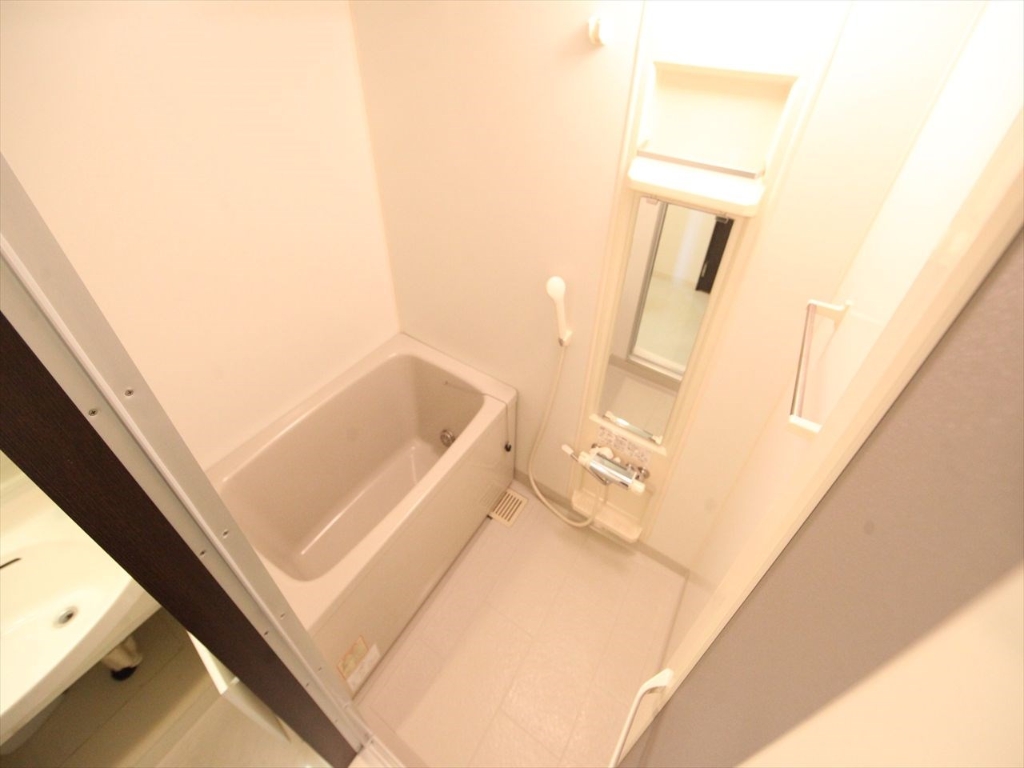 バス・シャワールーム　バスルーム（お風呂トイレ別）浴室暖房乾燥機付