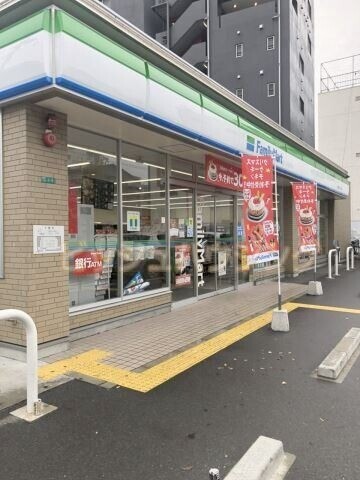 コンビニ　ファミリーマート大今里西一丁目店（コンビニ）まで136m