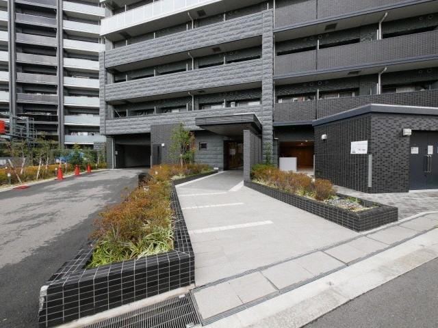 エントランス　ゆとりのあるエントランスです