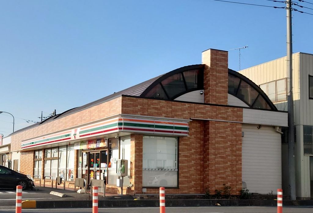 コンビニ　セブンイレブン 行田病院前店（コンビニ）まで570m