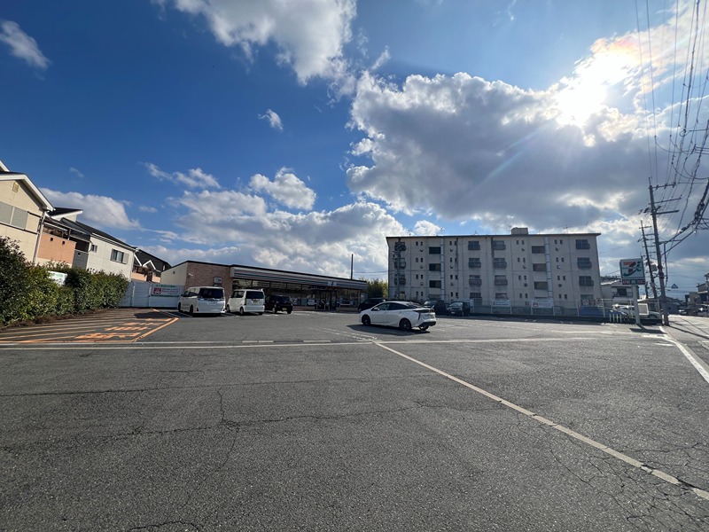 コンビニ　セブンイレブン堺深井町店（コンビニ）まで422m