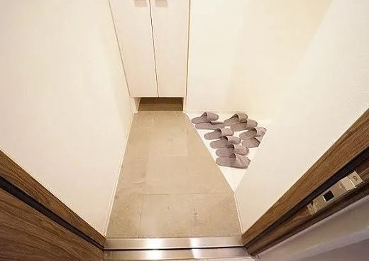 玄関　別タイプ部屋　参考写真です