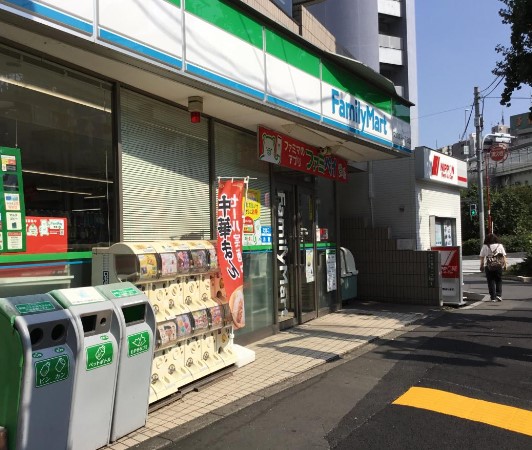 コンビニ　ファミリーマート文京音羽一丁目店（コンビニ）まで45m