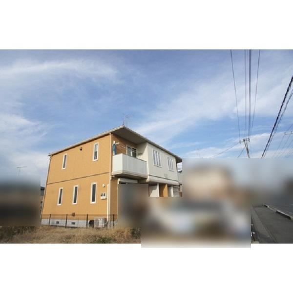 眺望　４世帯の建物です