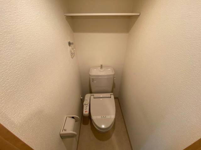 トイレ　ゆったりとした空間のトイレです