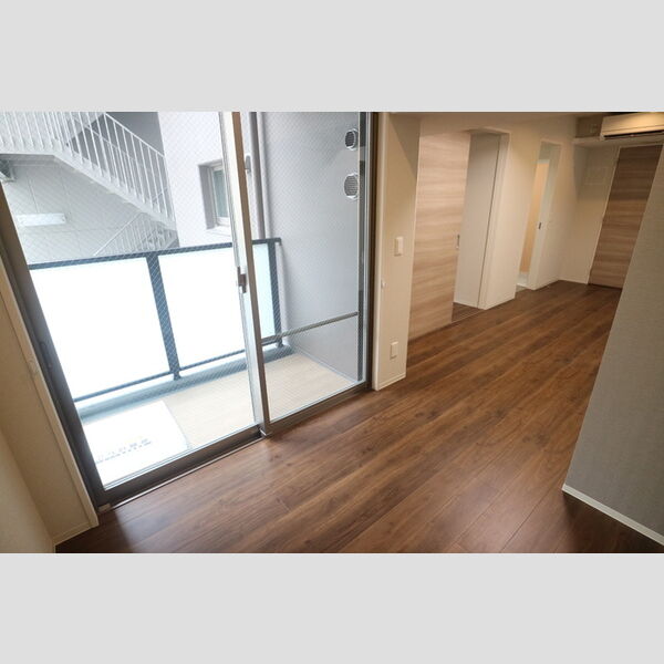 居室・リビング　※同建物別部屋