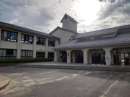 小学校　竜王町立竜王西小学校（小学校）まで2162m