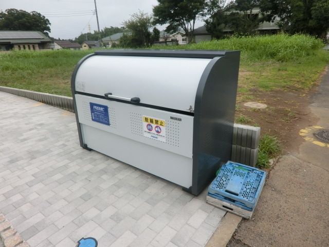 その他共有部分　ゴミ捨て場も敷地内にございます