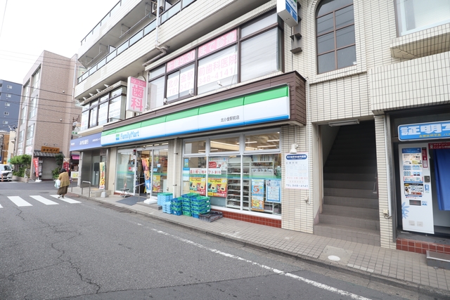コンビニ　ファミリーマート北小金駅前店（コンビニ）まで361m