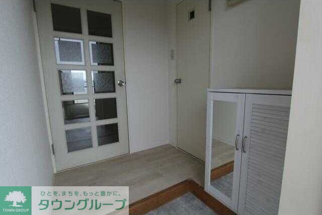 玄関　※同タイプの部屋になります。