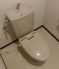 トイレ　トイレもきれいです