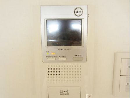 セキュリティ　★テレビモニター付きオートロックです★