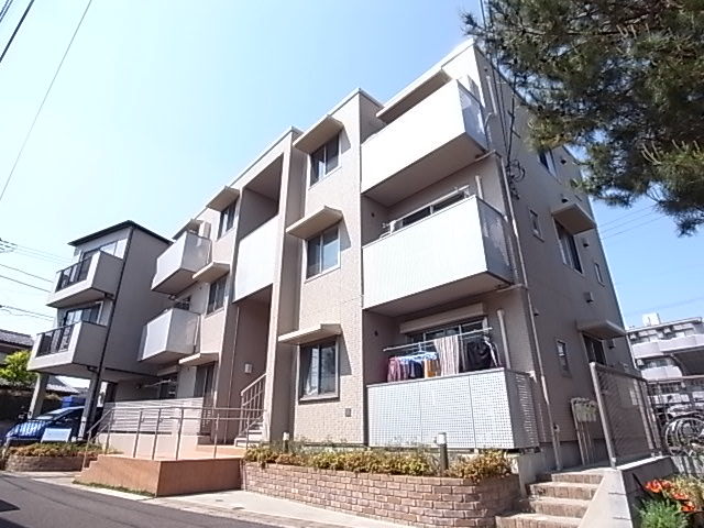 建物外観　積水ハウスのシャーメゾン