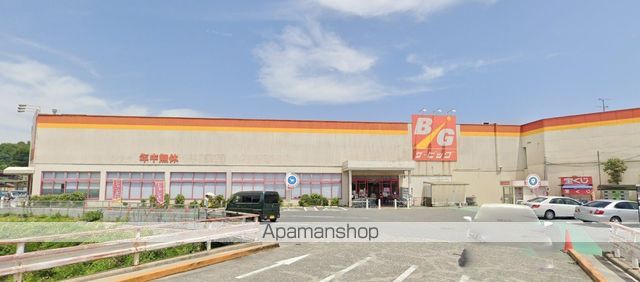 スーパー　マックスバリュ西日本（株）／ザビッグ焼山店（スーパー）まで6405m
