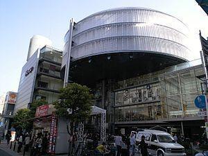 ショッピングセンター　HOOP（ショッピングセンター）まで500m