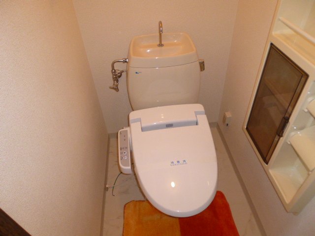 トイレ　シャワー付きトイレ