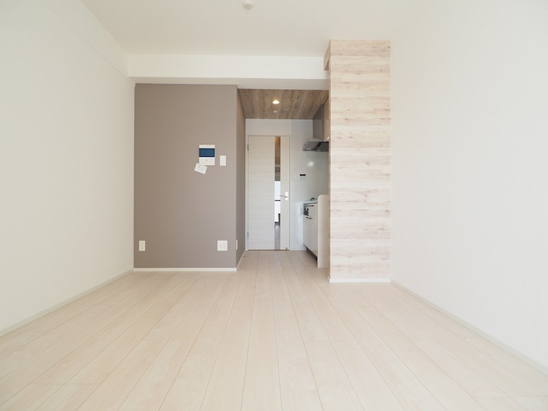 居室・リビング　オシャレなアクセントクロスのお部屋です。