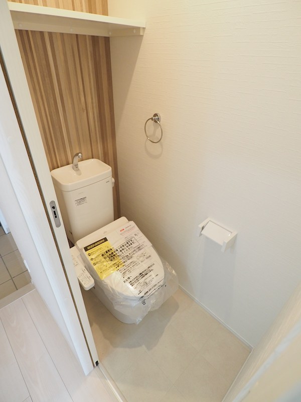 トイレ　ウォシュレット付きのトイレです。