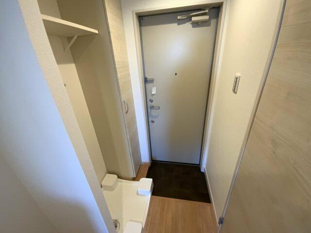玄関　退去前につき、前回募集時のお…?