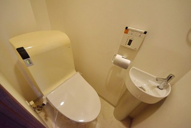 トイレ　別部屋参考写真
