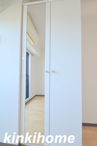 収納　写真は別のお部屋となります。